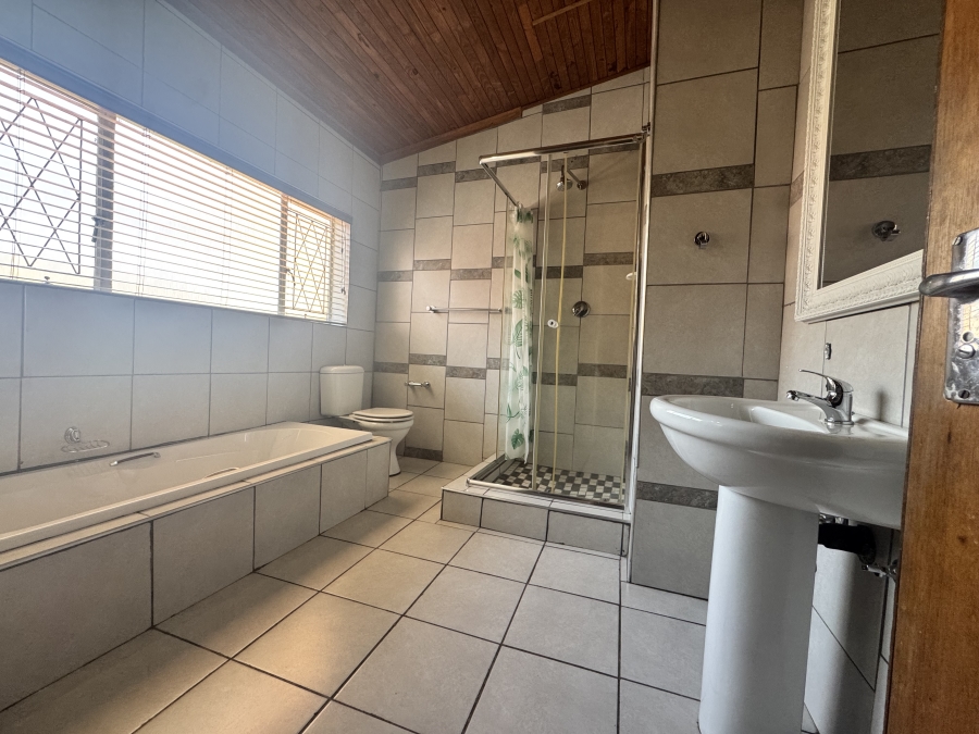 To Let 3 Bedroom Property for Rent in Irene Park North West